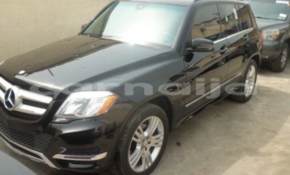 Acheter Import Voiture Mercedes-Benz C–Class Noir à Ipokia, État d'Ogun Acheter Import Voiture Mercedes-Benz C–Class Noir à Ipokia, État d'Ogun