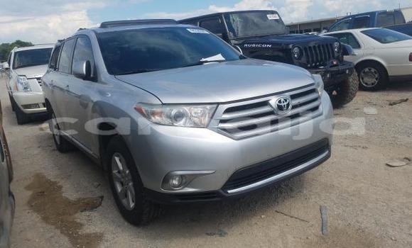 Buy New Toyota Highlander Silver Car in Badagry in Lagos State