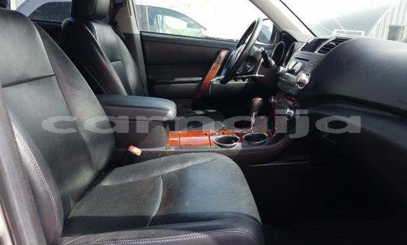 Buy New Toyota Highlander Silver Car in Badagry in Lagos State Buy New Toyota Highlander Silver Car in Badagry in Lagos State