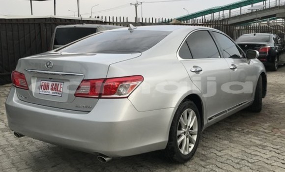 Acheter Import Voiture Lexus ES Blanc à Ipokia, État d'Ogun Acheter Import Voiture Lexus ES Blanc à Ipokia, État d'Ogun