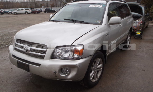 Buy New Toyota Highlander Silver Car in Lagos in Lagos State