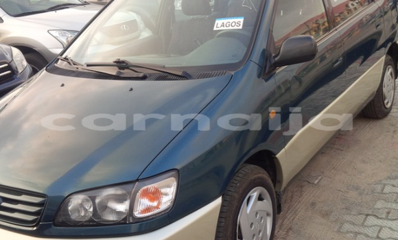 Acheter Import Voiture Toyota Picnic Vert à Ipokia, État d'Ogun Acheter Import Voiture Toyota Picnic Vert à Ipokia, État d'Ogun