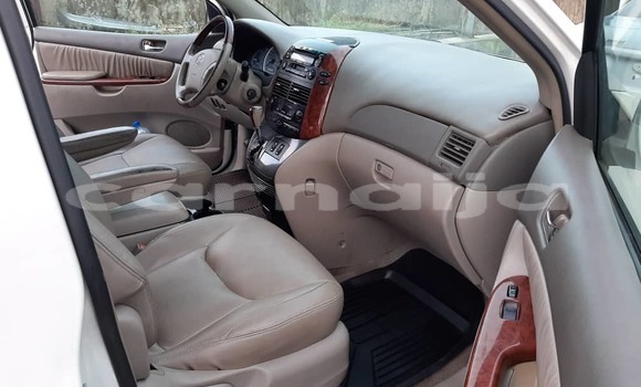 Acheter Import Voiture Toyota Sienna Blanc à Ipokia, État d'Ogun Acheter Import Voiture Toyota Sienna Blanc à Ipokia, État d'Ogun