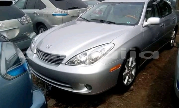 Buy Import Lexus ES Silver Car in Ipokia in Ogun State Buy Import Lexus ES Silver Car in Ipokia in Ogun State