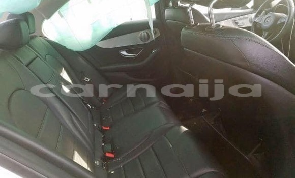 Acheter Occasion Voiture Mercedes-Benz 300–Series Blanc à Lagos, État de Lagos Acheter Occasion Voiture Mercedes-Benz 300–Series Blanc à Lagos, État de Lagos