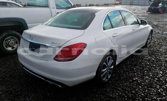 Acheter Occasion Voiture Mercedes-Benz 300–Series Blanc à Lagos, État de Lagos Acheter Occasion Voiture Mercedes-Benz 300–Series Blanc à Lagos, État de Lagos