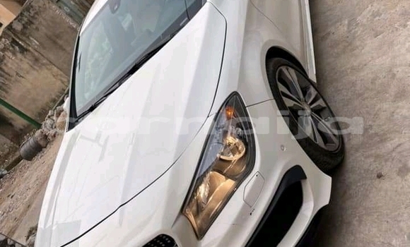 Acheter Occasion Voiture Mercedes-Benz CLS250 Blanc à Lagos, État de Lagos Acheter Occasion Voiture Mercedes-Benz CLS250 Blanc à Lagos, État de Lagos