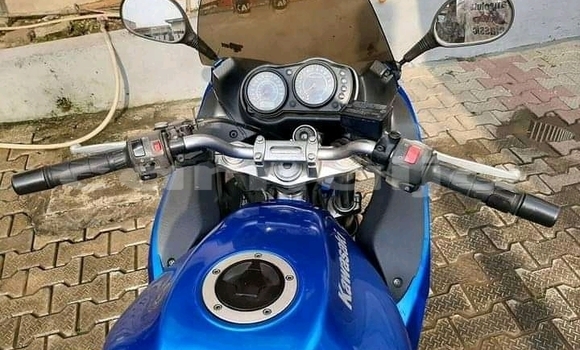 Acheter Neuf Moto Kawasaki Z 1000 Bleu à Lagos, État de Lagos Acheter Neuf Moto Kawasaki Z 1000 Bleu à Lagos, État de Lagos