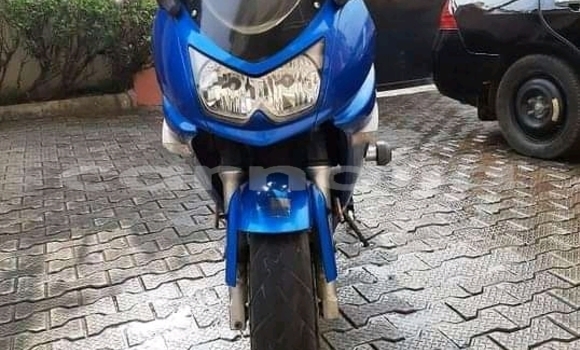 Acheter Neuf Moto Kawasaki Z 1000 Bleu à Lagos, État de Lagos Acheter Neuf Moto Kawasaki Z 1000 Bleu à Lagos, État de Lagos
