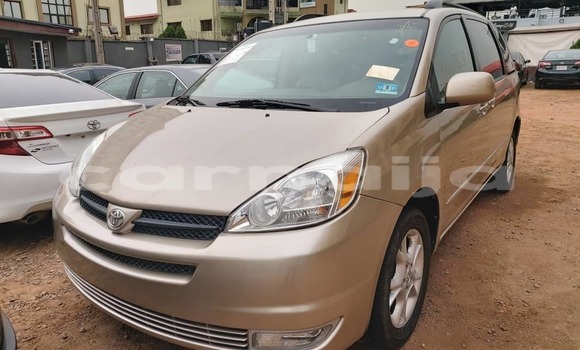 Acheter Occasion Voiture Toyota Sienna Marron à Lagos, État de Lagos Acheter Occasion Voiture Toyota Sienna Marron à Lagos, État de Lagos