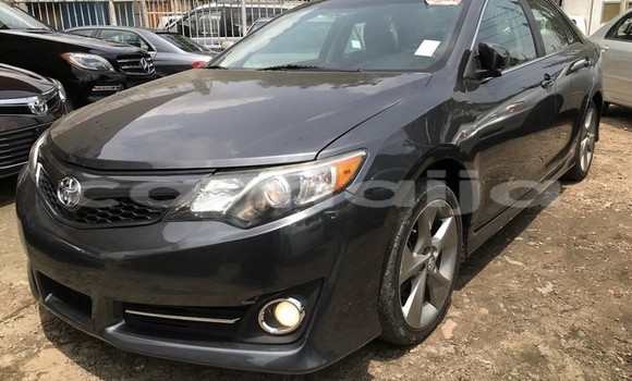 Acheter Import Voiture Toyota Camry Noir à Ipokia, État d'Ogun Acheter Import Voiture Toyota Camry Noir à Ipokia, État d'Ogun