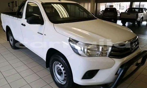 Acheter Neuf Voiture Toyota Hilux Blanc à Lagos, État de Lagos Acheter Neuf Voiture Toyota Hilux Blanc à Lagos, État de Lagos