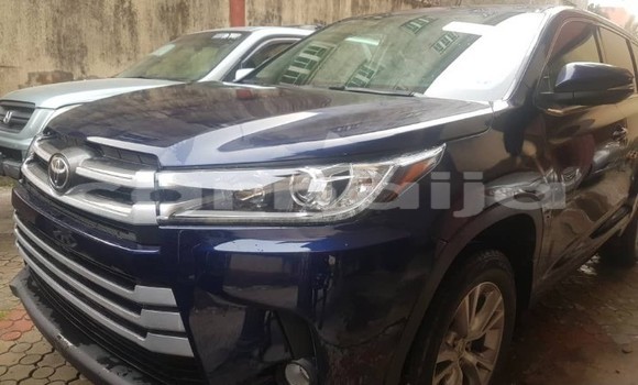 Acheter Occasion Voiture Toyota Highlander Bleu à Lagos, État de Lagos Acheter Occasion Voiture Toyota Highlander Bleu à Lagos, État de Lagos