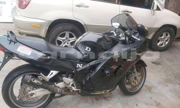 Acheter Occasion Moto Honda CBR Noir à Lagos, État de Lagos Acheter Occasion Moto Honda CBR Noir à Lagos, État de Lagos