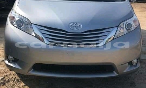 Acheter Occasion Voiture Toyota Sienna Noir à Lagos, État de Lagos Acheter Occasion Voiture Toyota Sienna Noir à Lagos, État de Lagos