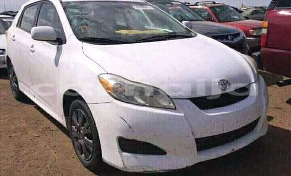 Buy Used Toyota Matrix White Car in Lagos in Lagos State Buy Used Toyota Matrix White Car in Lagos in Lagos State