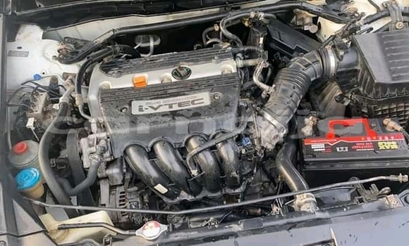 Acheter Neuf Voiture Honda Accord Blanc à Lagos, État de Lagos Acheter Neuf Voiture Honda Accord Blanc à Lagos, État de Lagos