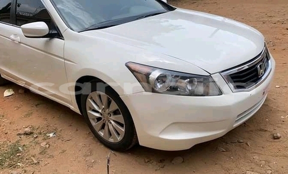 Acheter Neuf Voiture Honda Accord Blanc à Lagos, État de Lagos Acheter Neuf Voiture Honda Accord Blanc à Lagos, État de Lagos