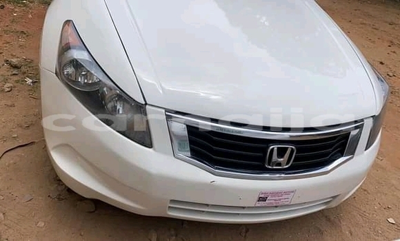 Acheter Neuf Voiture Honda Accord Blanc à Lagos, État de Lagos Acheter Neuf Voiture Honda Accord Blanc à Lagos, État de Lagos