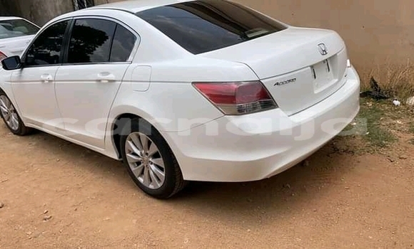 Acheter Neuf Voiture Honda Accord Blanc à Lagos, État de Lagos Acheter Neuf Voiture Honda Accord Blanc à Lagos, État de Lagos