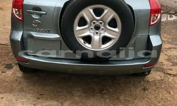 Acheter Occasion Voiture Toyota RAV4 Noir à Lagos, État de Lagos Acheter Occasion Voiture Toyota RAV4 Noir à Lagos, État de Lagos