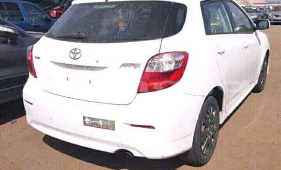 Buy Used Toyota Matrix White Car in Lagos in Lagos State Buy Used Toyota Matrix White Car in Lagos in Lagos State