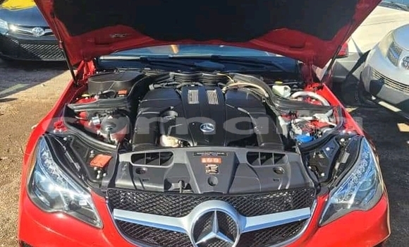Buy Used Mercedes-Benz E200 Red Car in Lagos in Lagos State Buy Used Mercedes-Benz E200 Red Car in Lagos in Lagos State