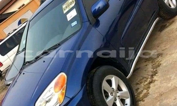 Acheter Occasion Voiture Toyota RAV4 Bleu à Lagos, État de Lagos Acheter Occasion Voiture Toyota RAV4 Bleu à Lagos, État de Lagos