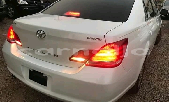 Acheter Occasion Voiture Toyota Avalon Blanc à Lagos, État de Lagos Acheter Occasion Voiture Toyota Avalon Blanc à Lagos, État de Lagos