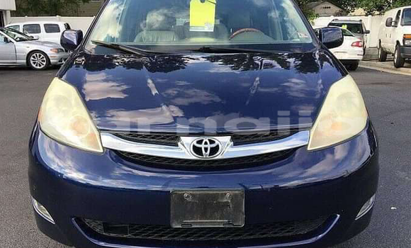 Acheter Import Voiture Toyota Sienna Bleu à Abeokuta, État d'Ogun Acheter Import Voiture Toyota Sienna Bleu à Abeokuta, État d'Ogun