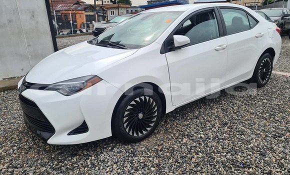 Acheter Occasion Voiture Toyota Corolla Blanc à Lagos, État de Lagos Acheter Occasion Voiture Toyota Corolla Blanc à Lagos, État de Lagos