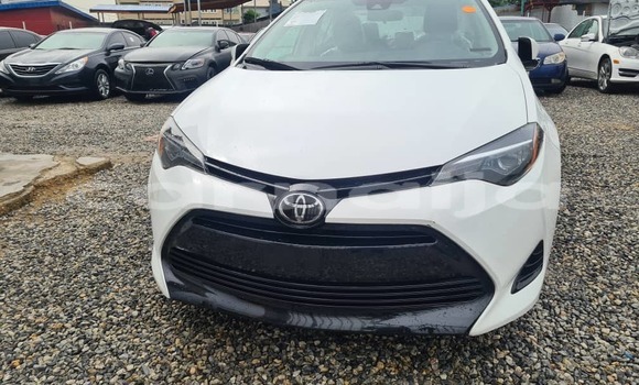 Buy Used Toyota Corolla White Car in Lagos in Lagos State