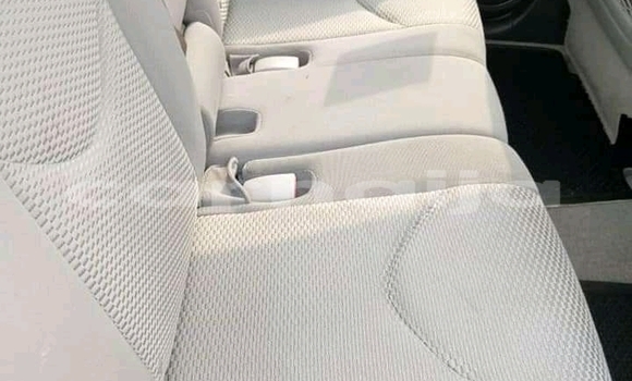 Acheter Occasion Voiture Toyota RAV4 Blanc à Lagos, État de Lagos Acheter Occasion Voiture Toyota RAV4 Blanc à Lagos, État de Lagos