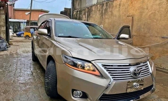 Acheter Occasion Voiture Toyota Camry Marron à Lagos, État de Lagos Acheter Occasion Voiture Toyota Camry Marron à Lagos, État de Lagos