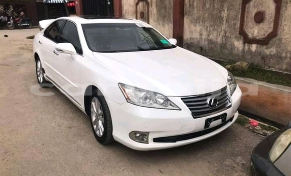 Acheter Occasion Voiture Lexus ES Blanc à Lagos, État de Lagos Acheter Occasion Voiture Lexus ES Blanc à Lagos, État de Lagos