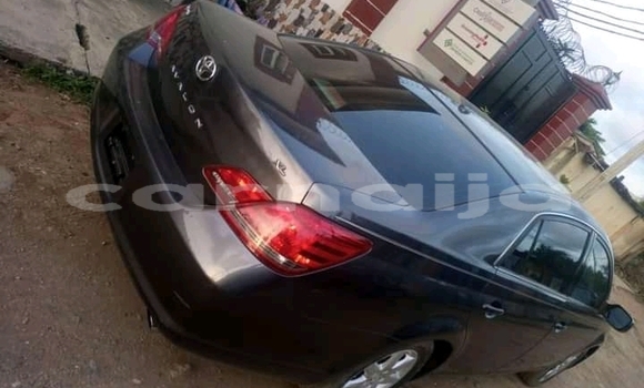 Buy Used Toyota Avalon Black Car in Lagos in Lagos State