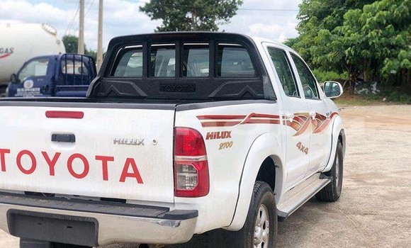 Buy Used Toyota Hilux White Car in Lagos in Lagos State