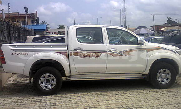 Buy Used Toyota Hilux White Car in Lagos in Lagos State Buy Used Toyota Hilux White Car in Lagos in Lagos State