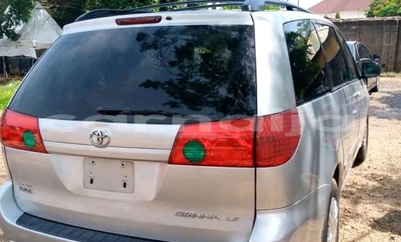 Buy Used Toyota Sienna Silver Car in Lagos in Lagos State Buy Used Toyota Sienna Silver Car in Lagos in Lagos State