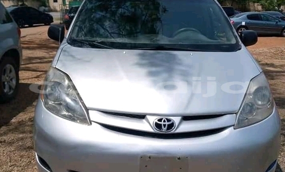 Acheter Occasion Voiture Toyota Sienna Gris à Lagos, État de Lagos Acheter Occasion Voiture Toyota Sienna Gris à Lagos, État de Lagos