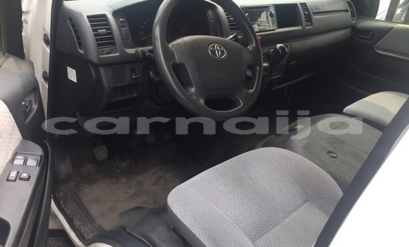 Acheter Occasion Voiture Toyota Hilux Blanc à Lagos, État de Lagos Acheter Occasion Voiture Toyota Hilux Blanc à Lagos, État de Lagos