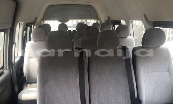 Acheter Occasion Voiture Toyota Hilux Blanc à Lagos, État de Lagos Acheter Occasion Voiture Toyota Hilux Blanc à Lagos, État de Lagos