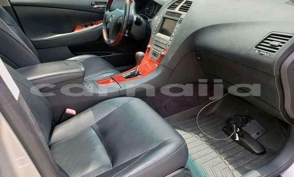 Acheter Occasion Voiture Lexus ES Blanc à Lagos, État de Lagos Acheter Occasion Voiture Lexus ES Blanc à Lagos, État de Lagos