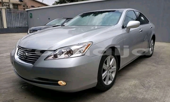 Acheter Occasion Voiture Lexus ES Blanc à Lagos, État de Lagos Acheter Occasion Voiture Lexus ES Blanc à Lagos, État de Lagos