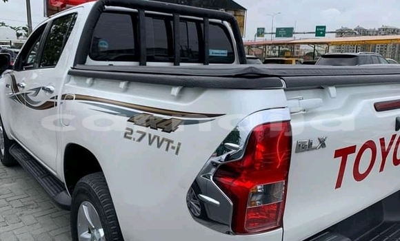 Acheter Occasion Voiture Toyota Hilux Blanc à Lagos, État de Lagos Acheter Occasion Voiture Toyota Hilux Blanc à Lagos, État de Lagos