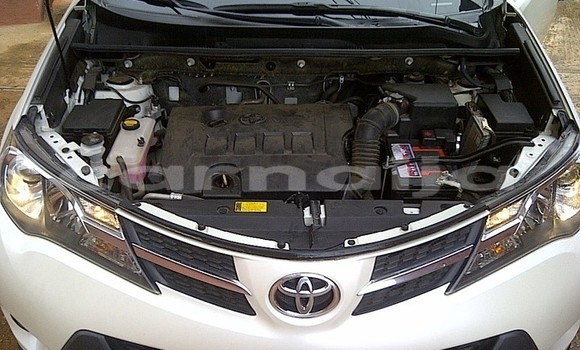 Acheter Occasion Voiture Toyota RAV4 Blanc à Lagos, État de Lagos Acheter Occasion Voiture Toyota RAV4 Blanc à Lagos, État de Lagos