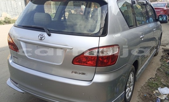 Acheter Occasion Voiture Toyota Picnic Gris à Lagos, État de Lagos