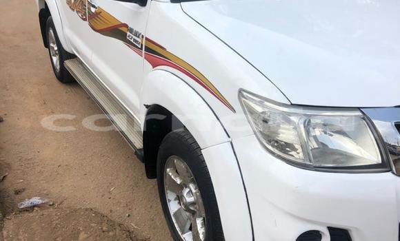 Acheter Occasion Voiture Toyota Hilux Blanc à Lagos, État de Lagos Acheter Occasion Voiture Toyota Hilux Blanc à Lagos, État de Lagos
