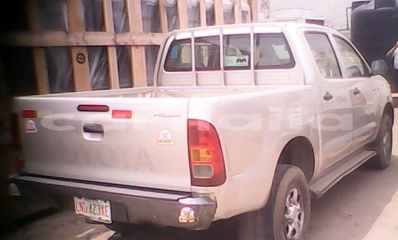 Acheter Occasion Voiture Toyota Camry Blanc à Lagos, État de Lagos Acheter Occasion Voiture Toyota Camry Blanc à Lagos, État de Lagos