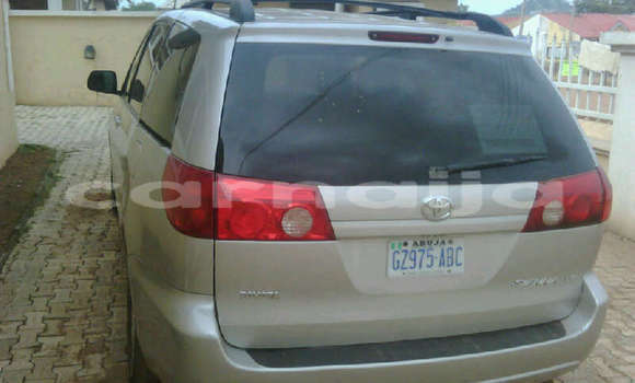 Buy Used Toyota Sienna Other Car in Lagos in Lagos State Buy Used Toyota Sienna Other Car in Lagos in Lagos State